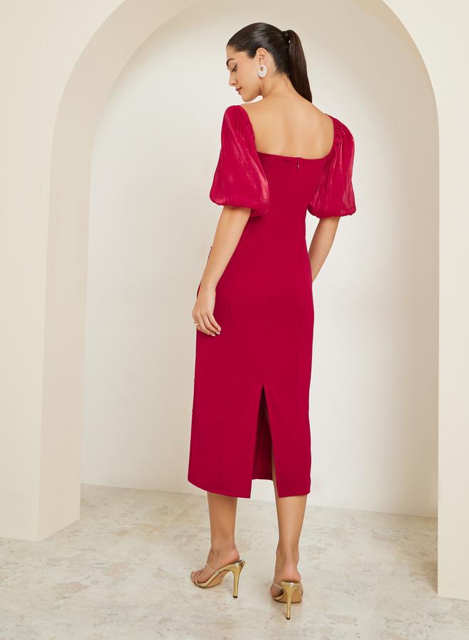 ستايلي فستان ميدي عنابي مزين بأكمام منفوخة وقصة ضيقة - Image 4